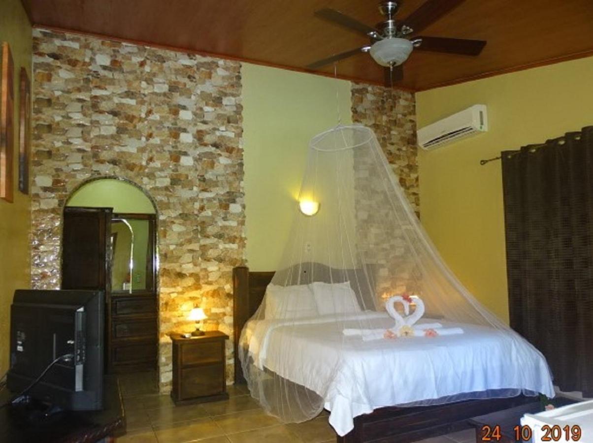 Hotel Caribbean Coconut Cahuita Luaran gambar